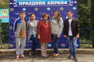 Студенты факультета туризма, сервиса и пищевых технологий посетили праздник Айрана на Медовых водопадах