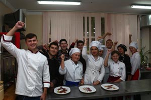 На базе Школы Кавказского гостеприимства прошли мастер-классы «Современные направления в технологии приготовления ресторанных блюд»