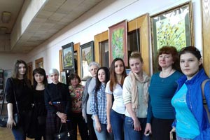 Студенты Колледжа ИСТиД посетили художественную выставку Татьяны Викторовны Асобиной «Живи вечно, любимая»