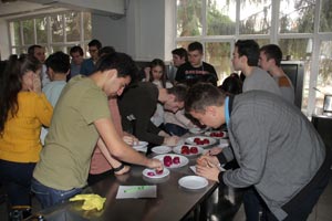 Заседание студенческого научного общества Школы Кавказского гостеприимства СКФУ