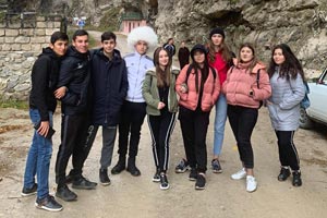 Студенты первого курса факультета экономики и управления посетили  горы Верхней Балкарии