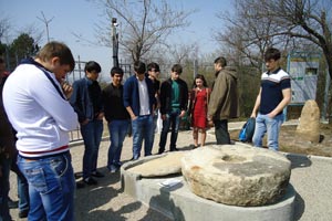 Студенты прошли «630 шагов по пути к Пятигорскому музею древностей»