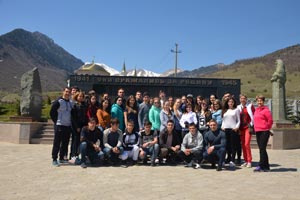 Первичная профсоюзная организация студентов и аспирантов СКФУ организовала экскурсионную поездку в Домбай