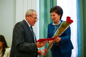 Университет принимает поздравления