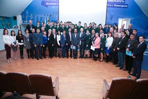Второй день работы Международного форума «Кавказ в начале XXI века: роль публичной дипломатии в противодействии международному терроризму»