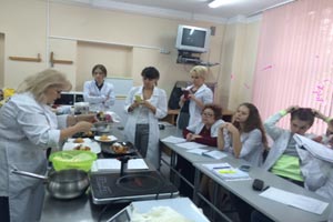Цикл учебных тренингов от столичного мастера-кондитера по программе «Современные европейские десерты»