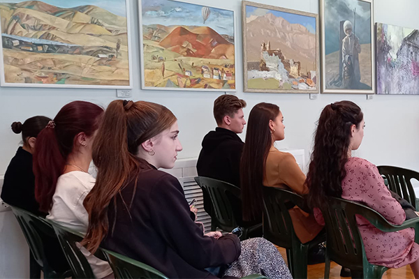 Студенты встретились с северокавказскими литераторами-участниками проекта «Арт-резиденция»