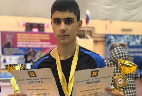 Студент колледжа СКФУ привез 2 золотые медали международного чемпионата по боевому самбо