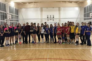 Сборная команда Института заняла 3-е место в открытом турнире по парковому волейболу среди женских команд