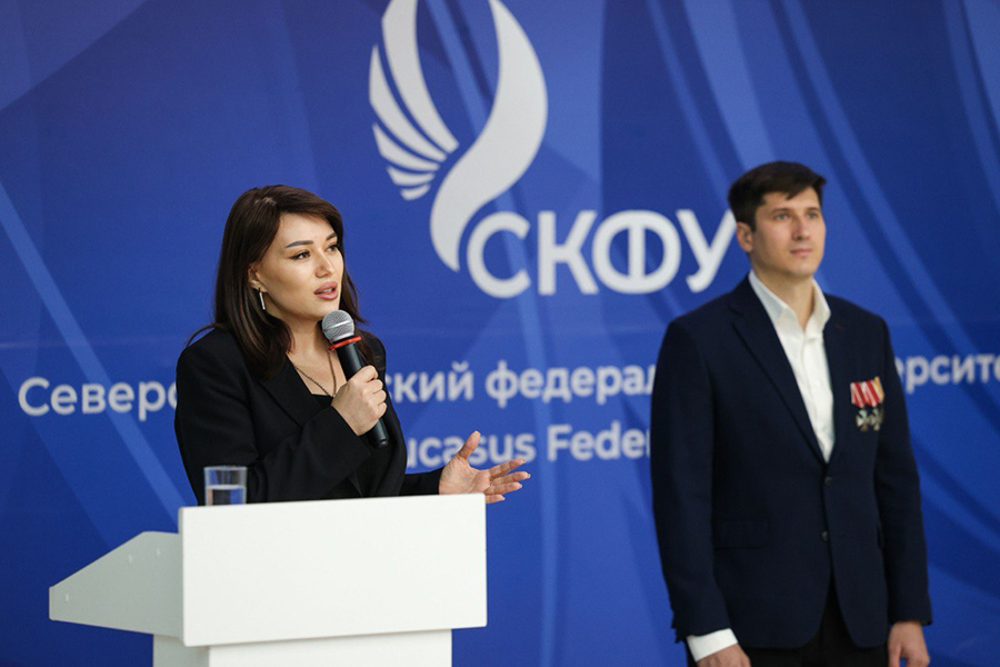 den-znanij-v-skfu-vstrecha-pervokursnikov-i-nachalo-novogo-uchebnogo-goda-ncfu-ru-01 (2).jpg