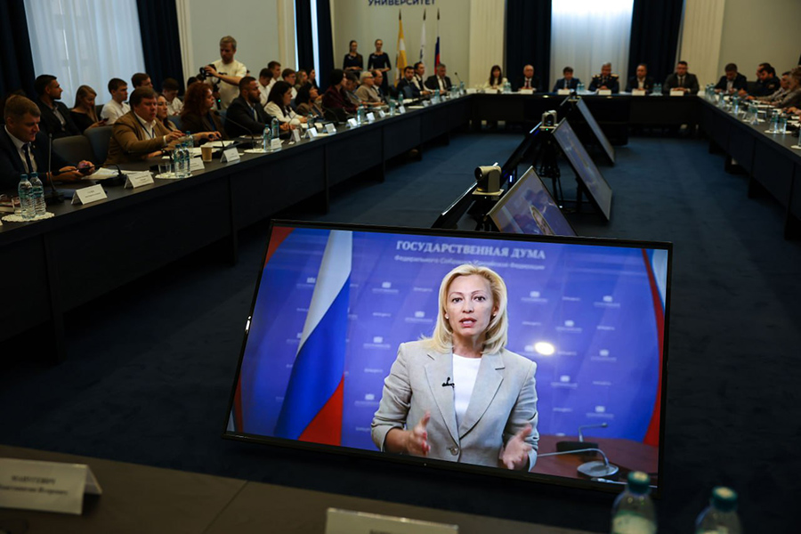 novye-vyzovy-i-vozmozhnosti-ehksperty-iz-yuridicheskogo-soobshchestva-obsudili-pravovye-reformy-ncfu-ru-04.jpg