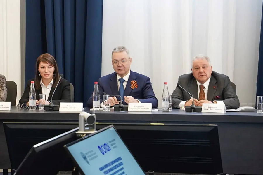 demografiya-i-socialno-ehkonomicheskie-processy-v-regionah-severnogo-kavkaza-stali-temoj-konferencii-v-skfu-ncfu-ru-01 (3).jpg
