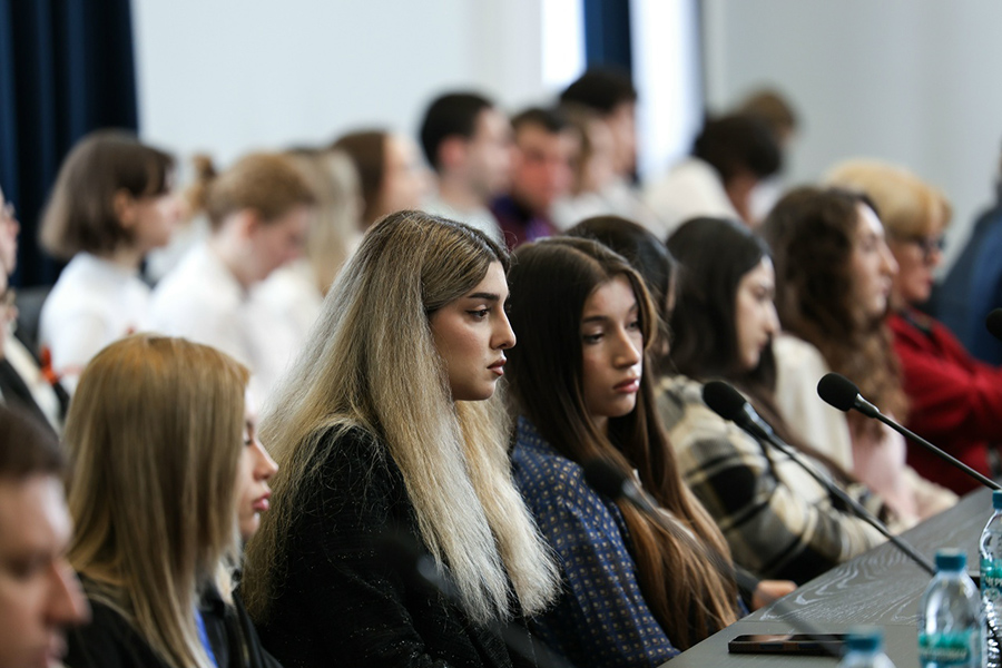 skfu-priglashaet-k-uchastiyu-v-mezhdunarodnoy-nauchnoy-konferentsii- (2).jpg