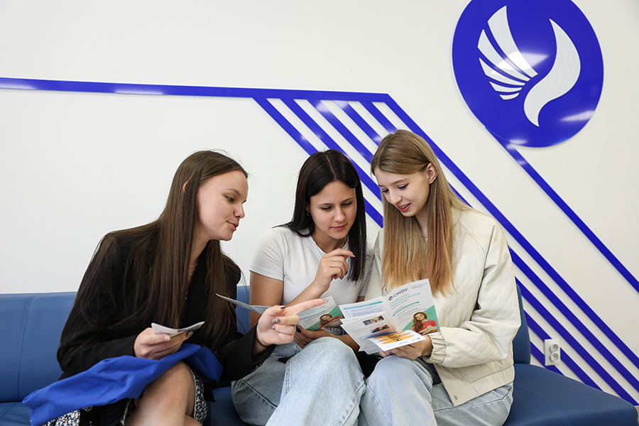pervyy-kurs-ne-repetitsiya-vzrosloy-zhizni-kak-studentu-proyti-krizis-adaptatsii-i-ne-vygoret.jpg