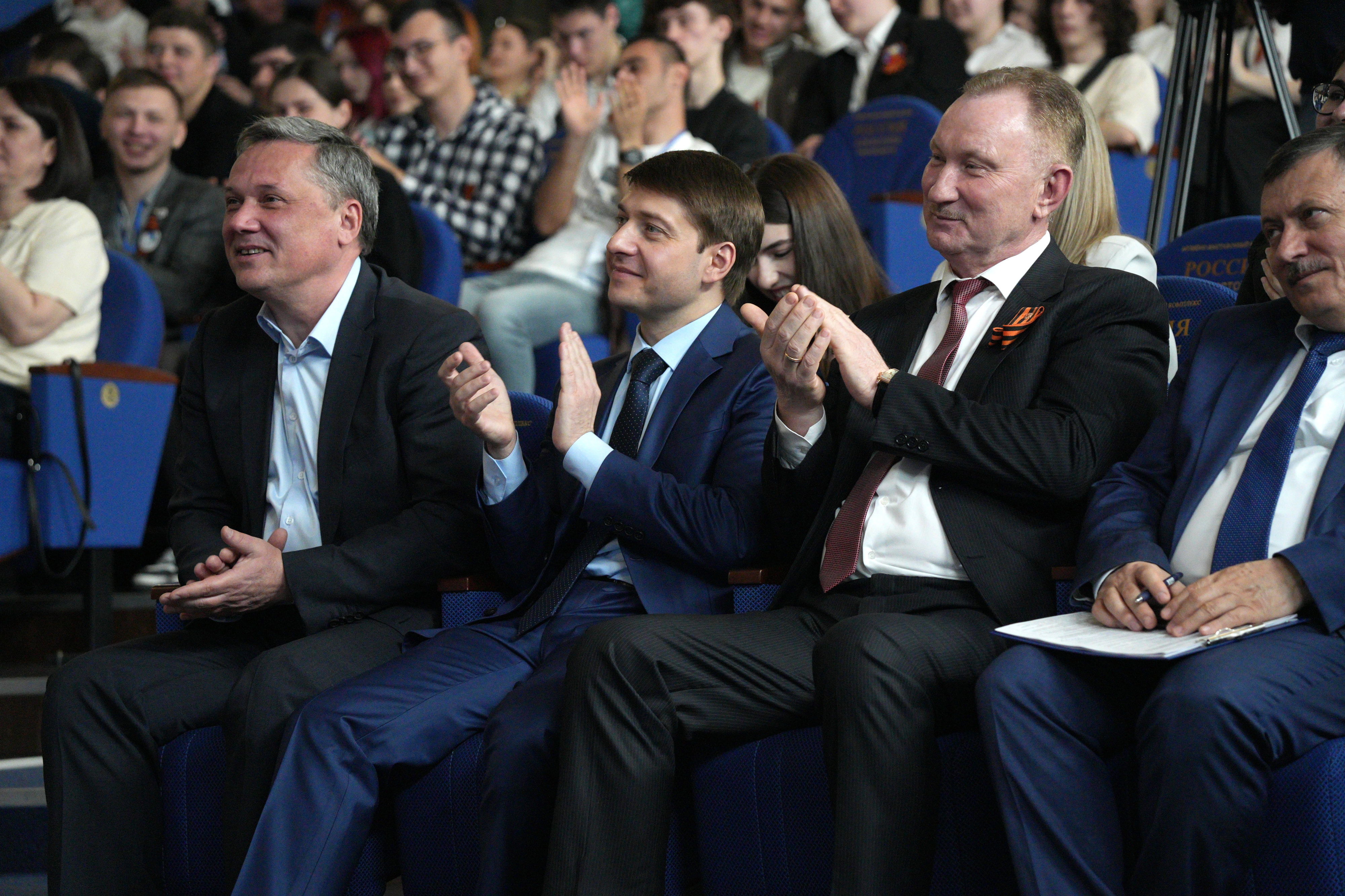 СКФУ принимает Медиаэстафету «17 ценностей России» (6).jpg