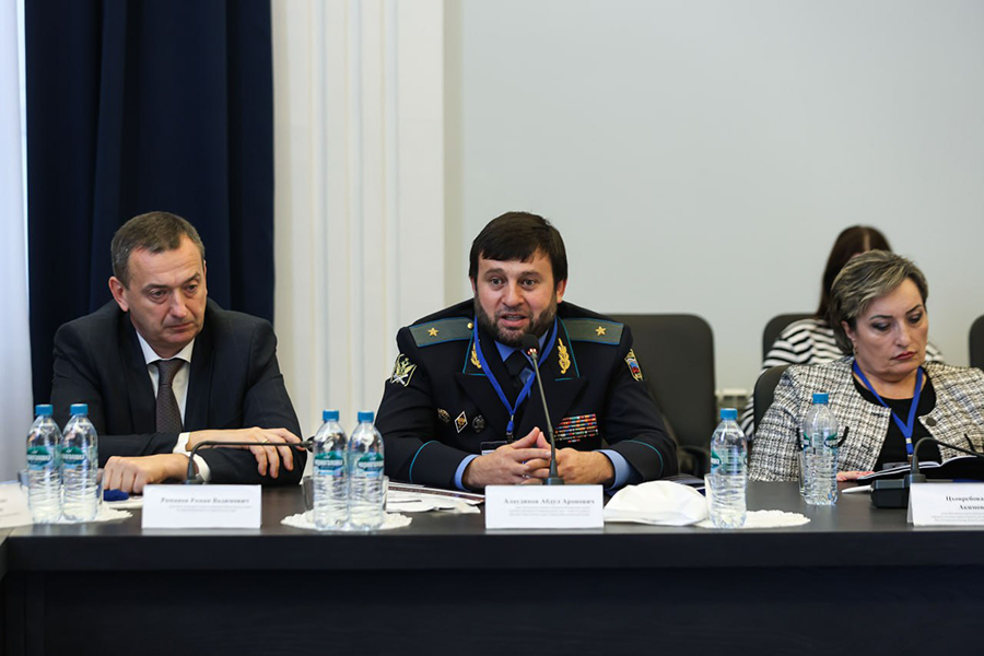 novye-vyzovy-i-vozmozhnosti-ehksperty-iz-yuridicheskogo-soobshchestva-obsudili-pravovye-reformy-ncfu-ru-03.jpg