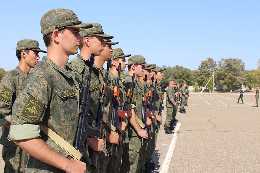 Студенты Военного учебного центра СКФУ приняли присягу-ncfu.ru-01