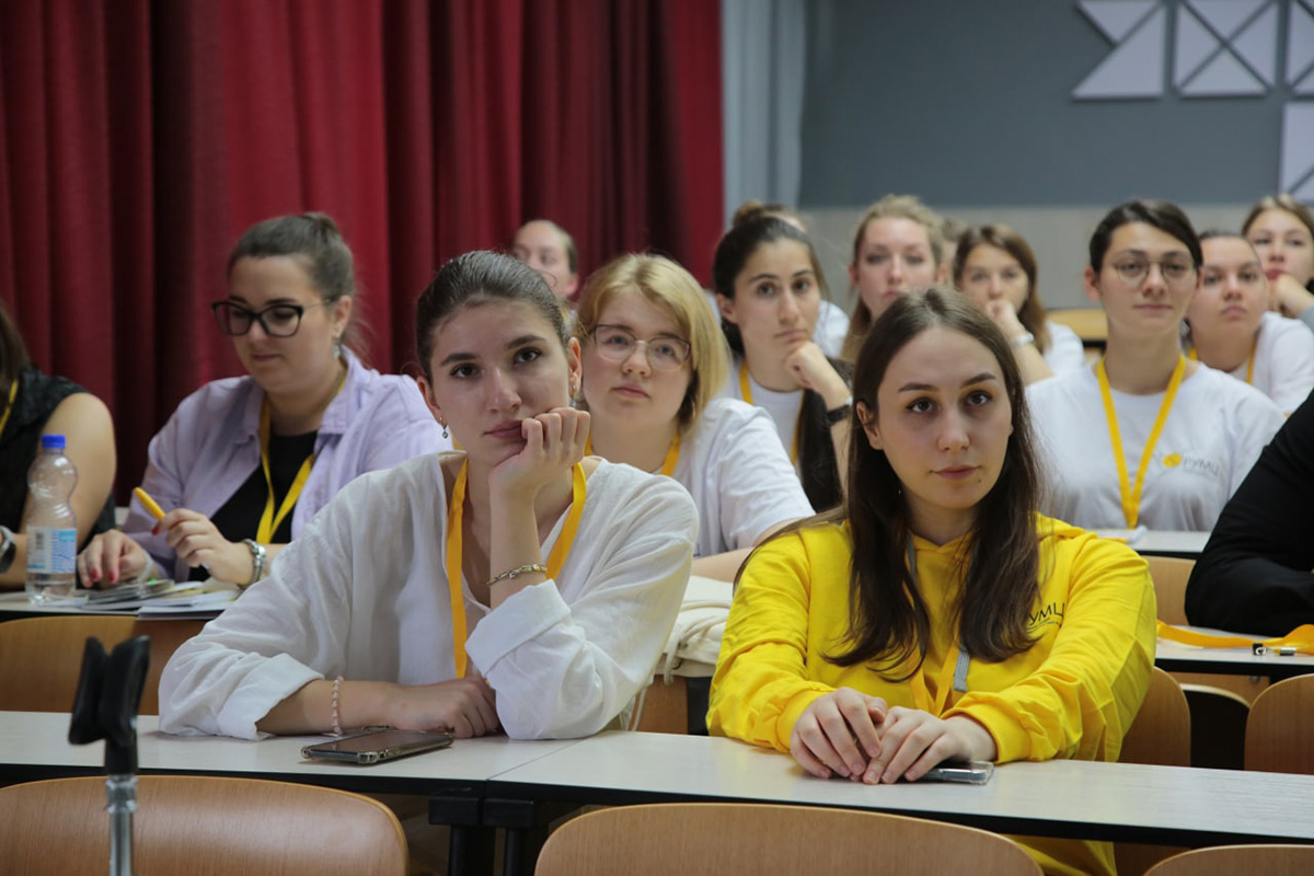 bolee-100-studentov-volonterov-stali-nastavnikami-v-inklyuzivnoj-sfere-ncfu-ru-01