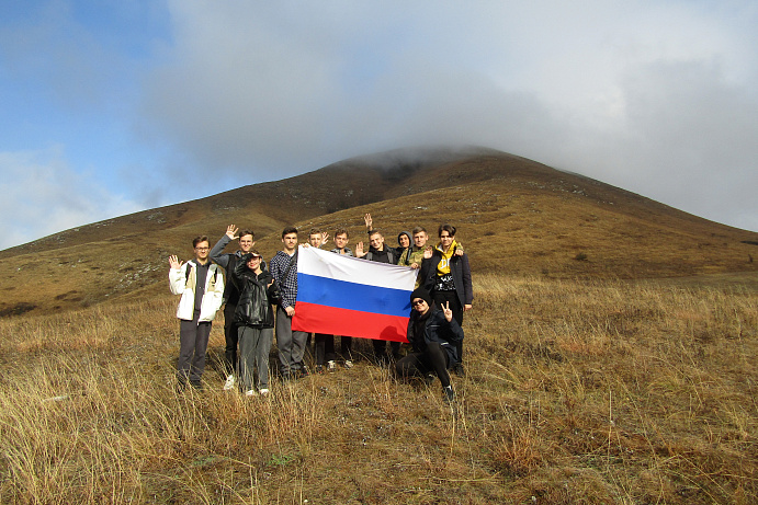 Студенты колледжа Пятигорского института СКФУ совершили восхождение на гору Юца 