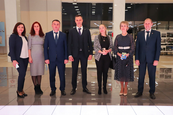 Представители Пятигорского института СКФУ посетили открытие интерактивной экспозиции, приуроченной к 180-летию Сбербанка
