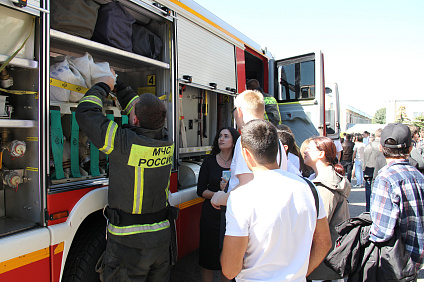 В Пятигорском институте СКФУ прошли учебные тренировки по эвакуации обучающихся и сотрудников в случаях возникновения чрезвычайных ситуаций