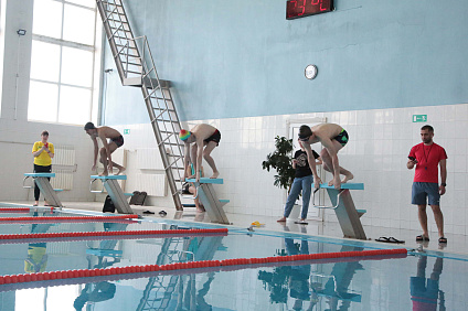 В Пятигорском институте СКФУ прошли лично-командные соревнования по плаванию