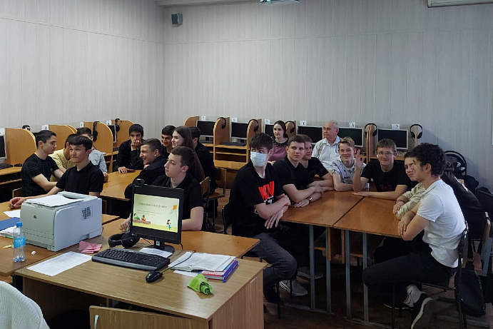 Студенты колледжа Пятигорского института СКФУ погрузились в мир физики