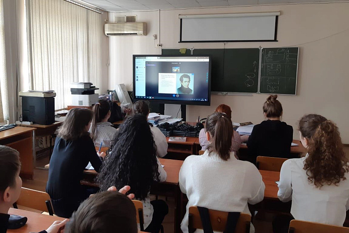 День российской науки для школьников Пятигорска провели преподаватели филиала СКФУ