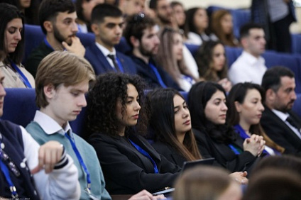 Студенты России и Армении обмениваются опытом предпринимательства, туризма и волонтерства на молодежном форуме в Ставрополе