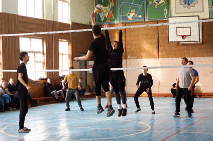В колледже Пятигорского института состоялся ежегодный турнир по волейболу «Шаг навстречу-2022»