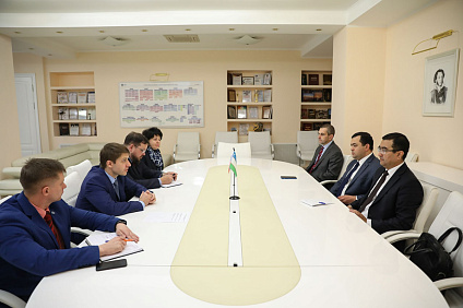 Ректор СКФУ обсудил с генеральным консулом Узбекистана в макрорегионе проекты сотрудничества