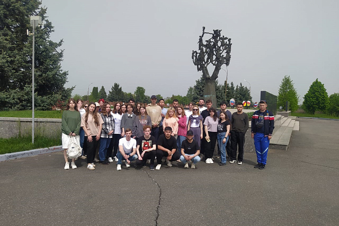 Студенты Пятигорского института СКФУ посетили с экскурсиями Северную Осетию
