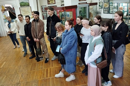 Студенты Школы Кавказского гостеприимства СКФУ посетили краеведческий музей г. Пятигорска