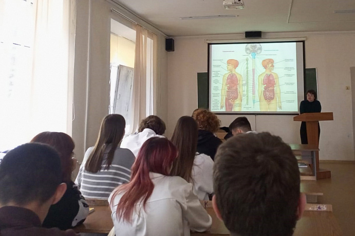 В мир биологических открытий окунулись студенты Пятигорского колледжа СКФУ