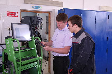 В Пятигорском институте СКФУ слушатели обучились компьютерной диагностике автомобилей